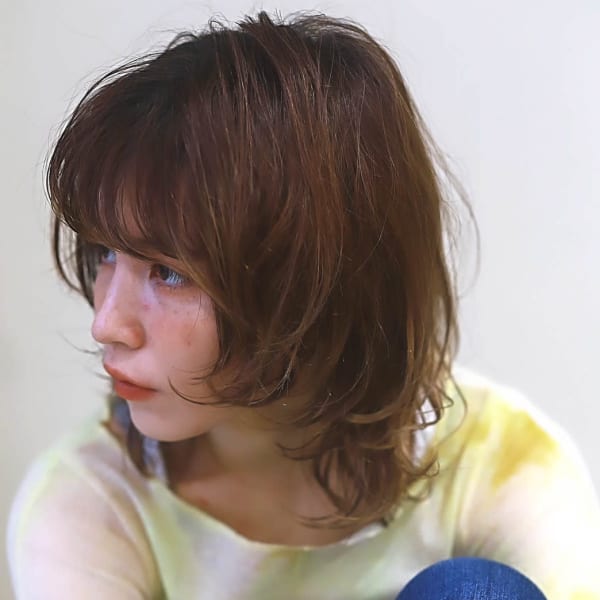 顔周りの絶妙なバランスで小顔も◎個性×トレンドの似合わせカットで魅力を最大限に♪ショートヘアも大人気|CAPA central 天神・大名店