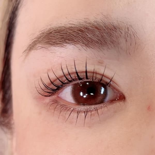 パッチリ目元が叶う♪【次世代・まつげパーマ】水にも強く、海やプール温泉でもカールが崩れる心配なし！|まつげパーマ・眉毛/アイブロウ専門店 CROWN 心斎橋店