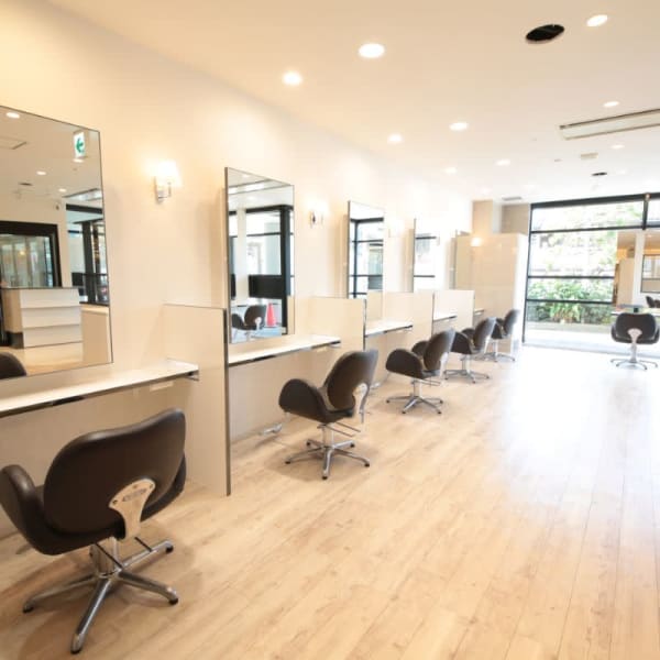 《トレンドスタイルをご提案◎》いつも同じ髪型に落ち着くあなたを違う自分へとイメージチェンジ！！|KAINO いずみおおつCITY店