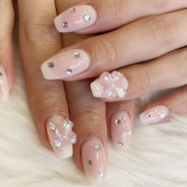 流行りのワンホンネイル！|自爪を削らないパラジェル導入店〔ファッシーナ〕