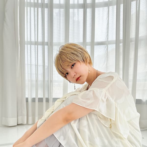 【潤いに満ち溢れた髪に】カットカラー+Aujuaトリートメント¥9800(土日祝+¥500)|tocca hair & treatment 難波店