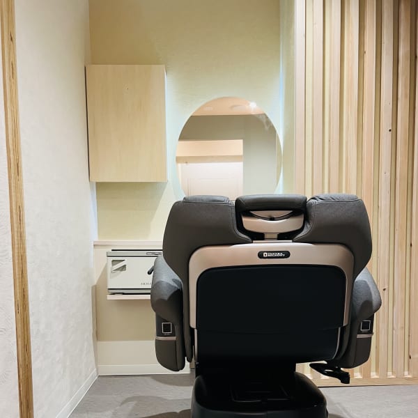 《全席完全個室》《銀座理容室》和で統一された店内。至高の床屋体験を是非お楽しみください|銀座八