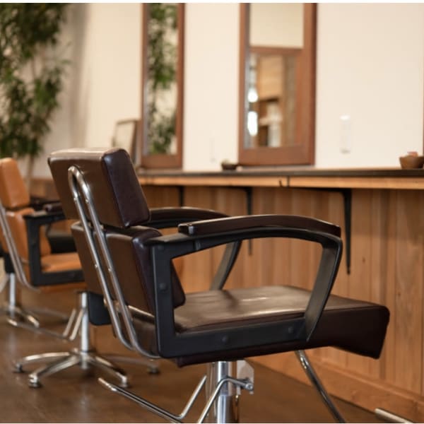 《髪質改善》艶髪縮毛矯正◆スタイリングに時間のかかる髪にサヨナラ！自慢のストレートヘアが叶う♪|Hair×Cafe KUMA