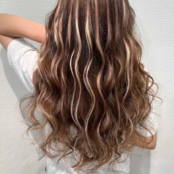 なりたい色☆なりたい長さに再現可能！お客様のご要望に応え、エクステで”なりたい”を叶えます♪|Lanisis Hair