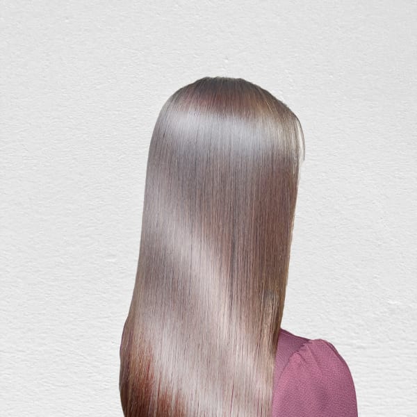 縮毛矯正・ストレートが得意なサロン|newi hair&treatment大分中央町店