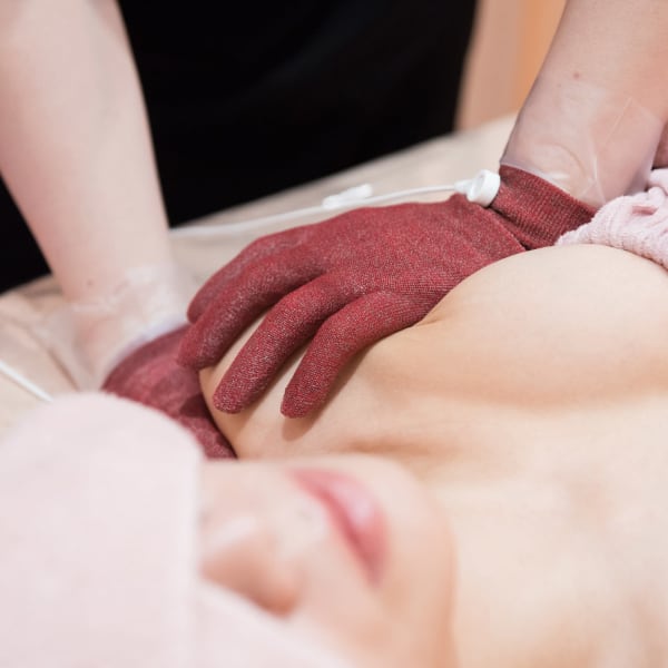 バストアップ！【ミラクルバストプレミアム】自慢のマシンとテクニックであなたのキレイをサポート♪|M.riche