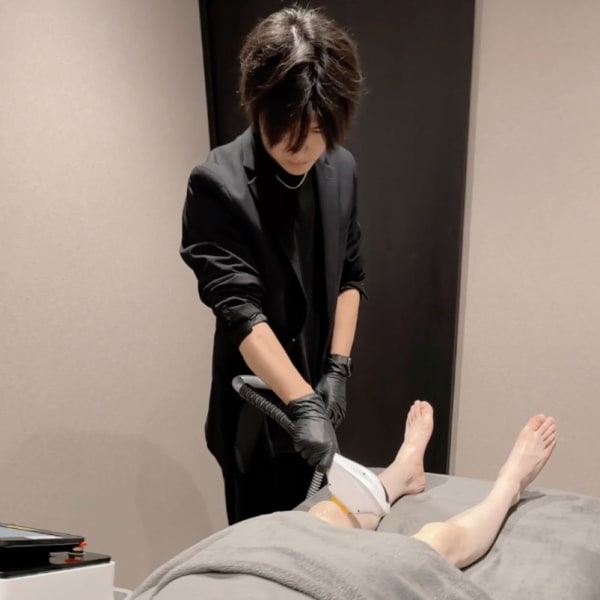 【脱毛/施術】全身美肌脱毛(顔全体+全身)VIOあり★|make Total Beauty メンズ眉毛|眉毛サロン