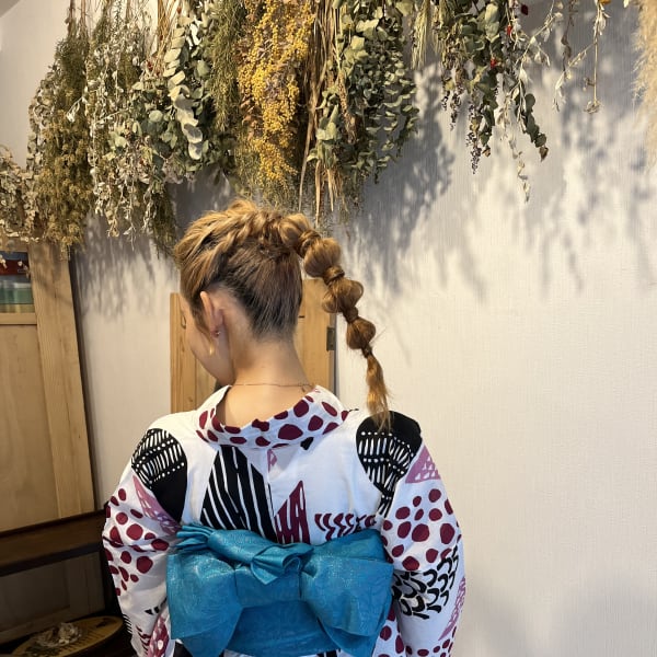 華やかさを演出☆【浴衣着付け・ヘアセット】プロの着付けとヘアセットで一味違った和風美人に♪|Kimonostyleスレーキ ✳︎着付け✳︎ヘアセット