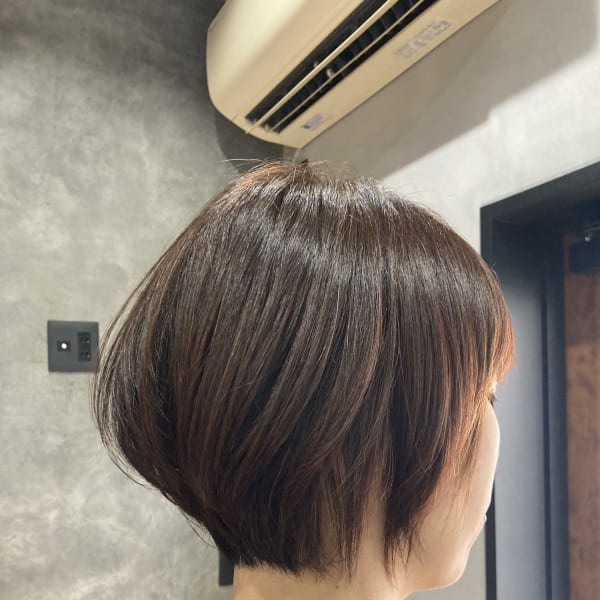 《ショートヘア得意◎》とにかく若見えカット◆いつも同じ髪型に落ち着くあなたを違う自分へとイメチェン！|Luara