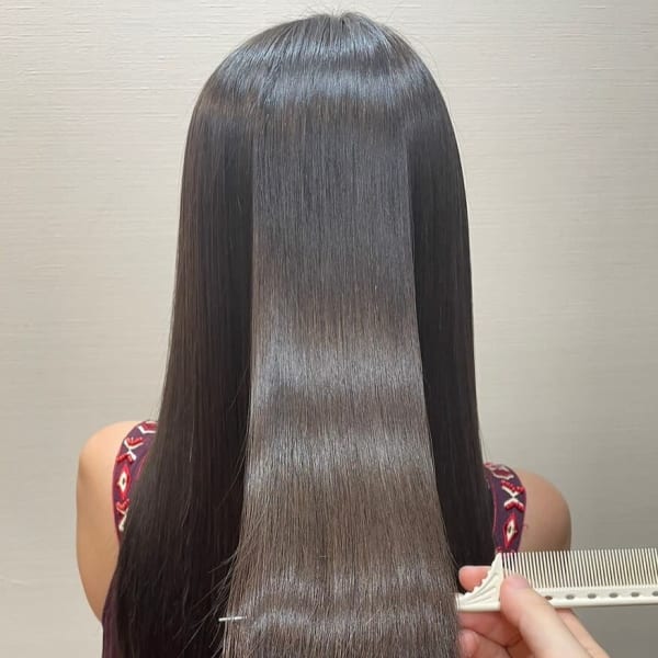 髪質改善で人気の”酸性ストレート”導入！従来の縮毛矯正等と違いダメージレス&ナチュラルな仕上がりに♪|NAKAO COIFFURE