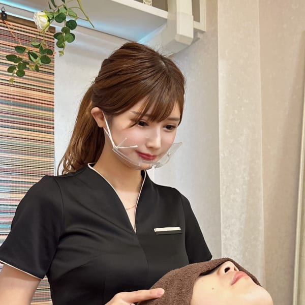 頭から足先まで全身トリートメント！！|ミモザ新宿【腸活・整体・小顔ヘッドスパ ・アロマリンパマッサージ】