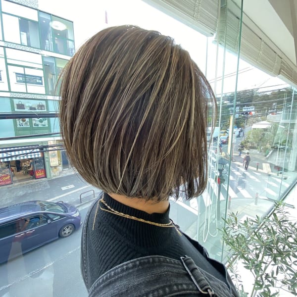 グレイカラー・白髪カバーが得意なサロン|Brown