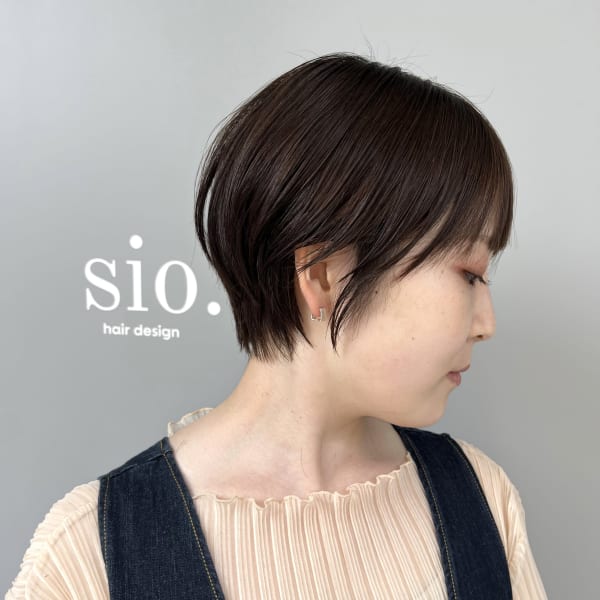 《ショートヘア》《レイヤーカット》いつでもオシャレに！ワンランク上の褒められスタイルを実現します♪|Sio. hair