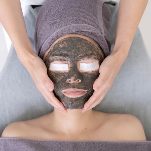 ◆肌質改善ハーブピーリング◆ハーブの力で肌質改善♪理想の肌を手に入れませんか？！|Village