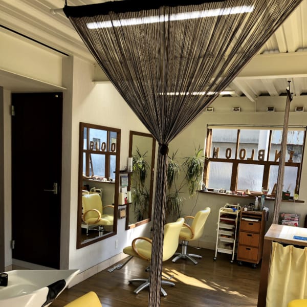 髪質改善★【酸熱トリートメント】こだわりトリートメントで潤いあふれる艶やかヘアへと仕上げます♪|In bloom