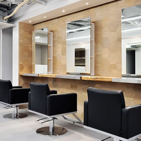 好評♪♪【極艶ケラチントリートメント】こだわりトリートメントで潤いあふれる艶やかヘアへと仕上げます♪|ABBEY3