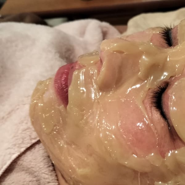 《ツヤ肌が叶う♪》天然ジェルフェイシャルエステ◆ツヤ・潤いたっぷりのツルンとしたモチ肌が実現★★|ミューフルracco