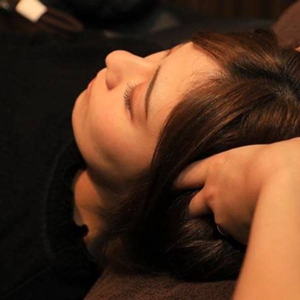 好評♪♪【ドライヘッドスパ】思わず眠ってしまう気持ち良さ。ドライヘッドスパが初めての方もぜひ！|【ドライヘッドスパ専門店】ヘッドミント浜松店