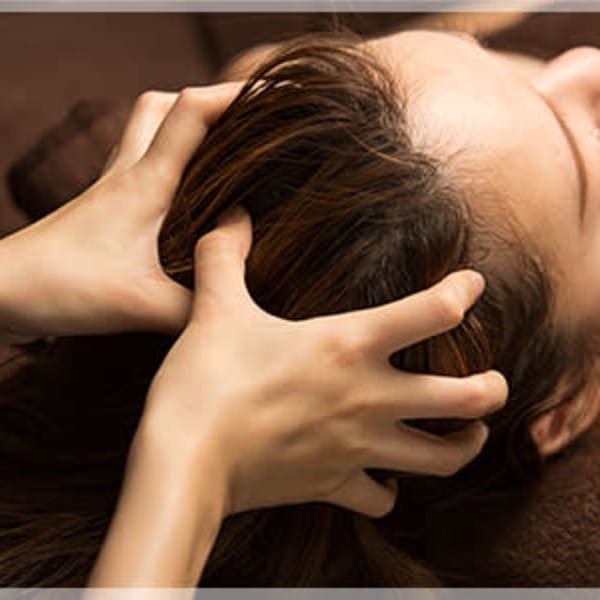 おすすめメニュー♪♪頭皮を刺激する【ドライヘッド】で疲れをリセット！心地よい眠りを誘います！|Rei kjavik spa&kea