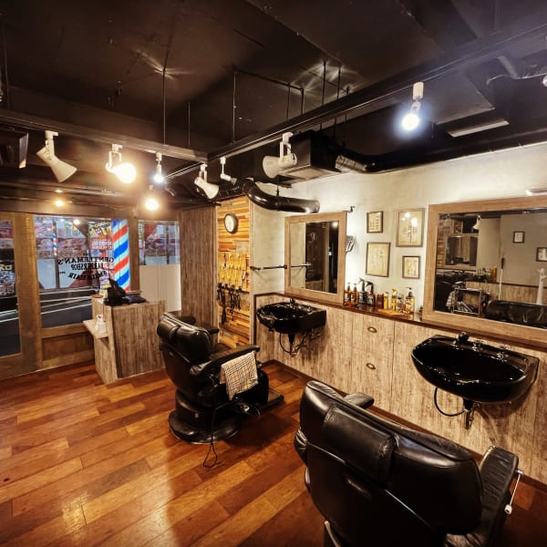 《平日21時まで営業◎》仕事帰りにもお立ち寄いただける忙しい貴方のためのメンズ専門サロン☆|Smile hair 豊田店