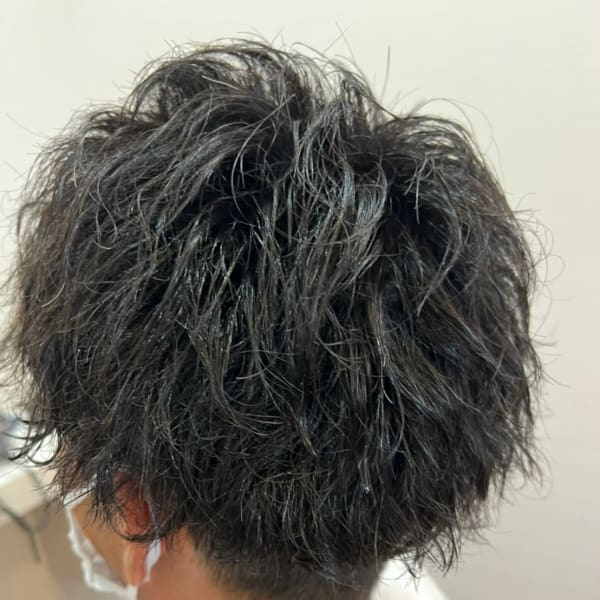 「メンズパーマ」大好評!ツイストやツイスパ、波巻き、ピンパーマやスペインカールまで是非お任せください|Be-COOL 東雁来店