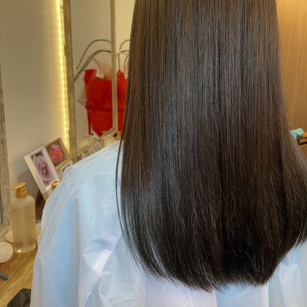 《うる×ツヤ》ダメージレス縮毛矯正◆毛先がきちんとまとまるナチュラルストレートに髪質改善!|hair’s Reco+