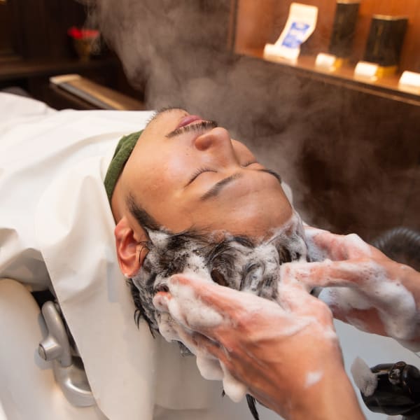 一般サロンではなかなか仕入れらない上質な商材を使用した【こだわりヘッドスパ】をご体感ください。|ヘアサロン大野 iki 堂島店