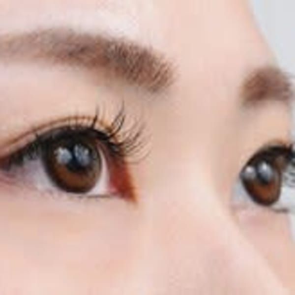 オススメ☆【フラットラッシュ】華やかさUPでフサフサのまつげに☆パッチリ目元が叶います♪♪|gentil