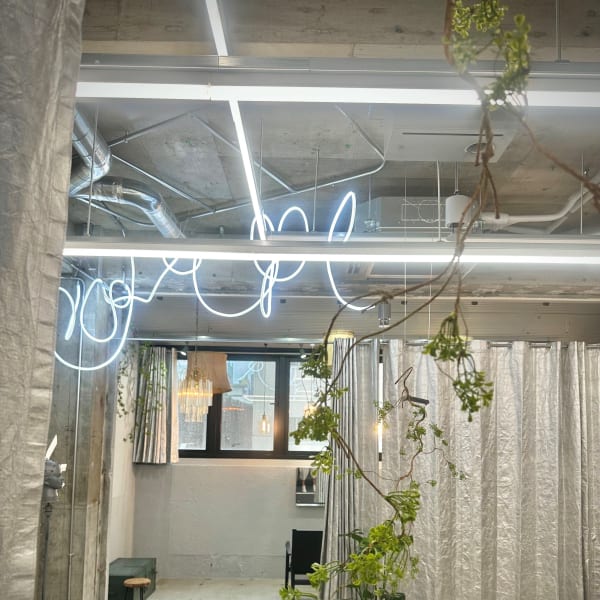 特許取得のホンモノの小顔カットが体験できるヘアサロン|STEP BONE CUT TOKYO