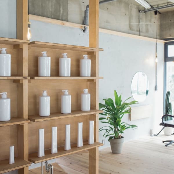 【ヘアケアメニューあり★】自慢のヘッドスパ◇頭皮を改善して、元気な髪へとサポートいたします！！|VIVOA