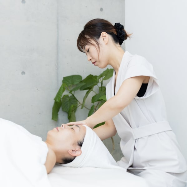 【肌分析】生まれ持った肌質を見極め、あなただけのメニューを組み立てるオーダーメイドフェイシャル！|ジャスミンライト