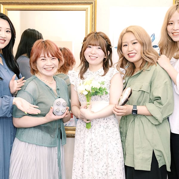 【ヘアケアメニューあり◎】縮毛矯正・ストレートが得意なサロン|髪質改善トリートメント＆小顔補正ヘッドスパ misherry【池袋店】