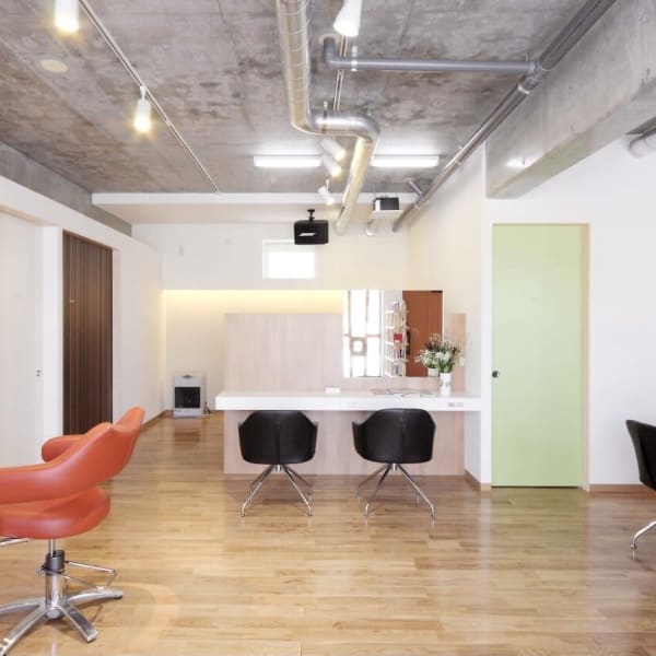 ダメージレスで賢くキレイに◎お客様の雰囲気と魅力を引き出す◎こだわりのヘアカラーをご用意♪|美容室BLOOM