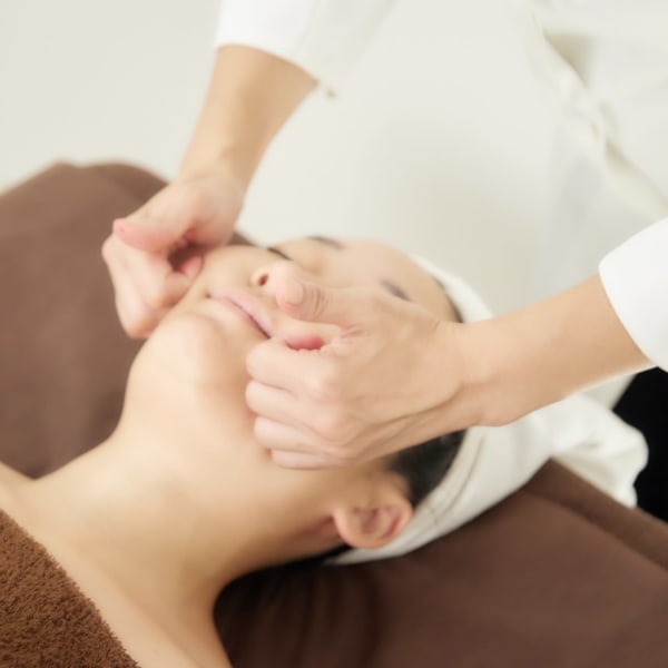 【韓国肌管理】コシノ式小顔コルギ・艶肌は小顔コルギ＋艶肌マシン＋目元リンクルマシン＋艶肌炭酸パック付|jp.yukino