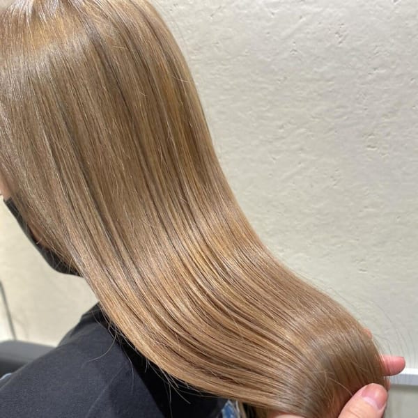 一流の髪質改善。ダ十人十色のお悩みに最適ケアを|tocca hair&treatment 博多駅 博多口店