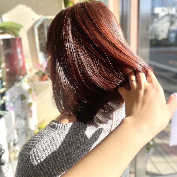 頭皮と髪に優しいカラー！|ラ・ヴェルデ