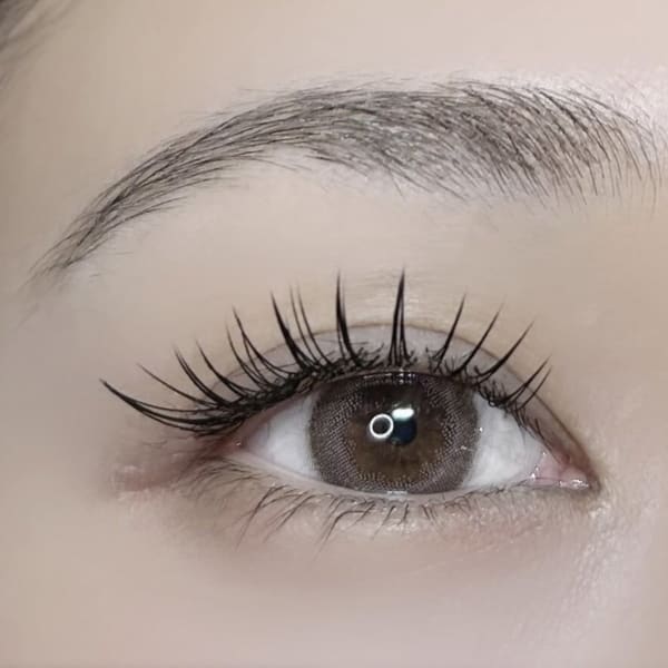 【超軽量フラットラッシュ】エクステを付けていることを忘れる付け心地♪♪|HARIS Beauty Salon
