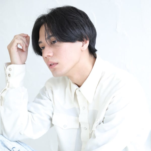 何も抵抗しない『男らしさ』グラデーションを活かすダンディズム|Liens de HELME(リアン)なんばマルイ