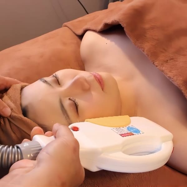 施術時間わずか30分スピード全身脱毛¥5000 憧れのツルツルすべすべ肌に♪|脱毛&シェービング専門店 LUANA 心斎橋