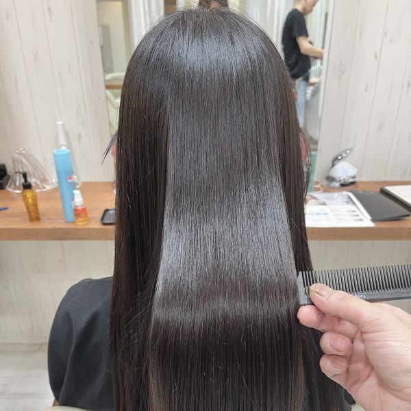 【圧倒的な知識とスキルで叶える美革ストレート】クセや広がりでお悩みの方へ本物の酸性ストレートを☆|soin de brace 立花店