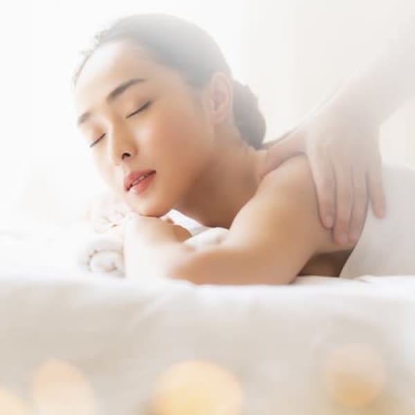 【アロママッサージ】リンパ流しにより疲れの和らげ、デトックス効果抜群◎|王整体院 三ノ輪店