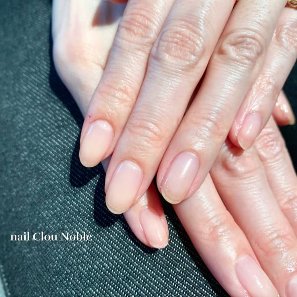 親しみやすい経験豊富なネイリストが丁寧にカウンセリングし、確かな技術で美のお手伝いをさせて頂きます。|nail Clou Noble