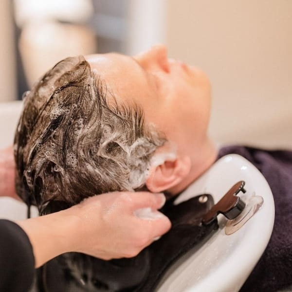 【博多駅6分メンズ専門/仕事終わりOK】ヘッドスパで疲れ&汚れをオフ!頭皮ケアで身だしなみがキマる★|Men's salon SEPT. 博多