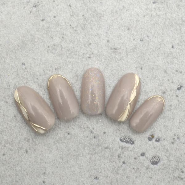 シンプル系（オフィス・日常）が得意(^^♪|Lukia