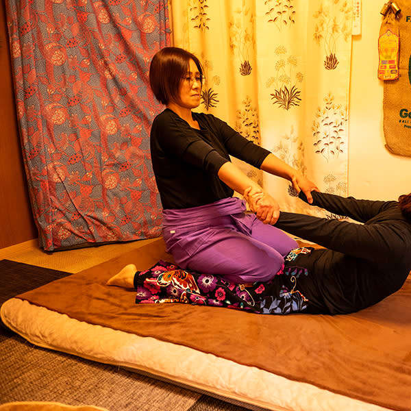 ☆ゆっくり心地よく身体を伸ばすタイ古式マッサージ☆|アジアントータルボディケアサロン Shanti・Shanti