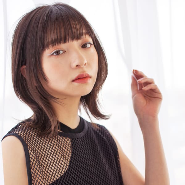 スタイルの基本となる自慢のカットで伸びても扱いやすさを実感！実力派サロンです。|Ash 本八幡店