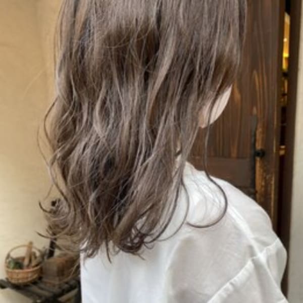 うるツヤになれる厳選トリートメントが自慢のサロン|hair make affino