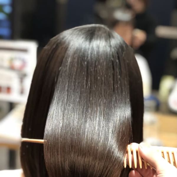 うるツヤになれる厳選トリートメントが自慢のサロン|髪質改善ヘアエステサロン OPSIA