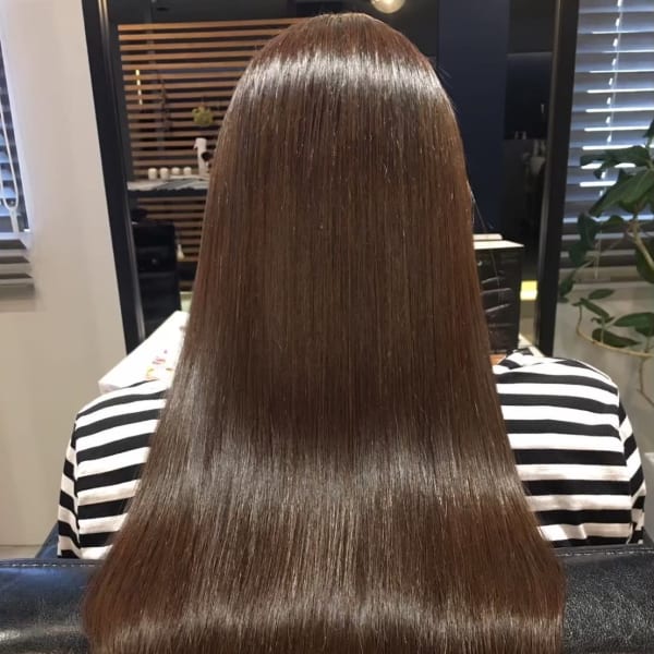 うるツヤになれる厳選トリートメントが自慢のサロン|髪質改善ヘアエステサロン SLOW by opsia
