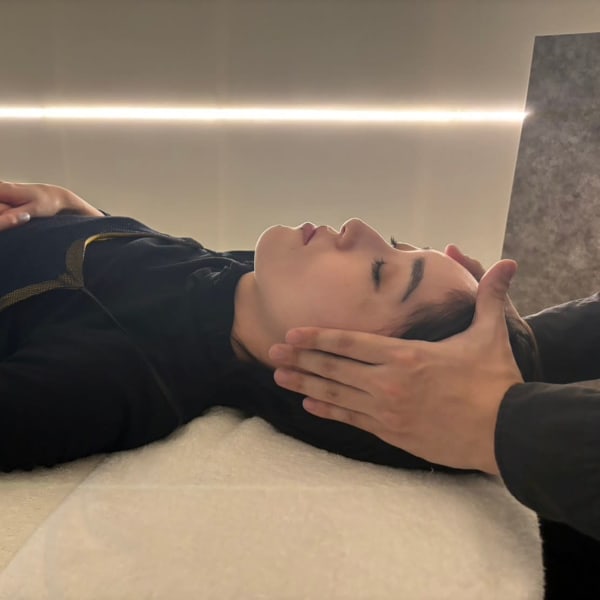 《ヘッドマイスター在籍◎》☆オールハンド☆クセになる気持ちよさをご体感ください！|腰痛・肩こり根底改善サロン Re±body